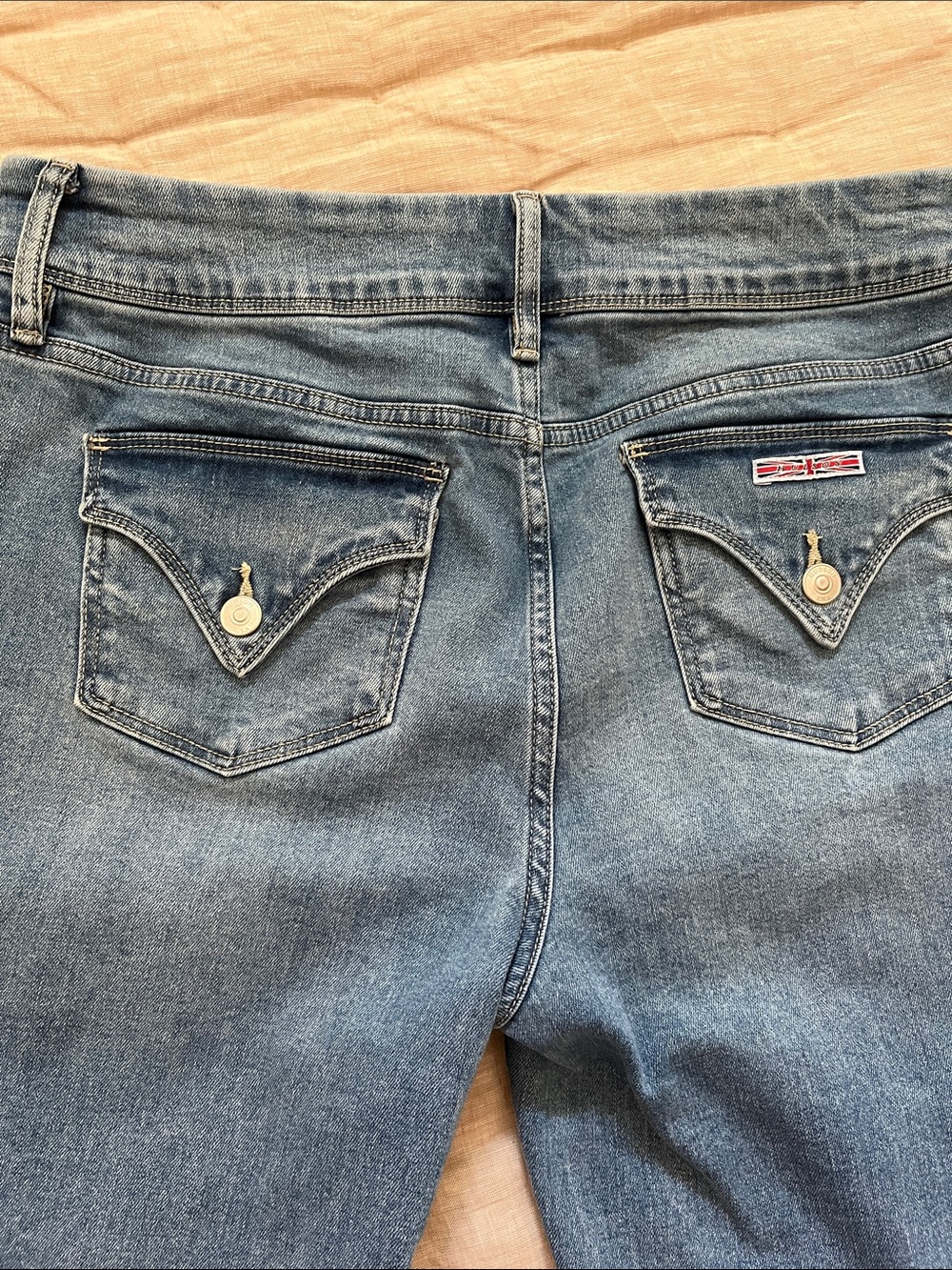 Hudson Jeans 12 Mid-Rise stretch denim Straight Leg - Picture 6 of 12